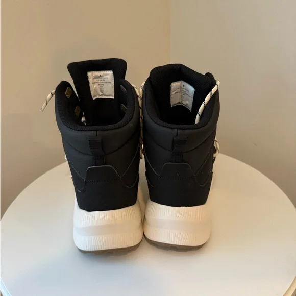 Universal Thread Black Winter Boots - Picture 3 of 8